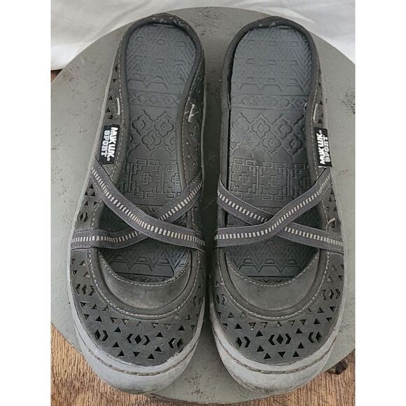 Muk Luk Erin Walking Flats Size 8.5 HEAL STRAP REMOVED! - Picture 1 of 6